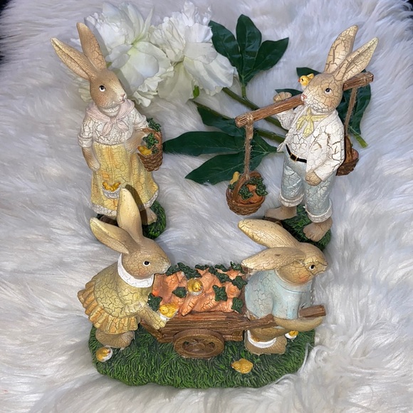 Valerie Parr Hill Other - Hard Working Family Of Bunnies w/ Carrot Cart Spring Figurines Set